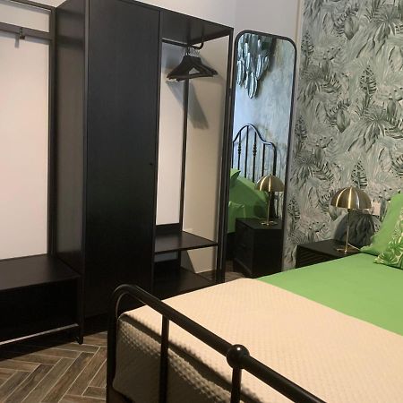 Sogno Botanico Bed & Breakfast เนเปิลส์ ภายนอก รูปภาพ