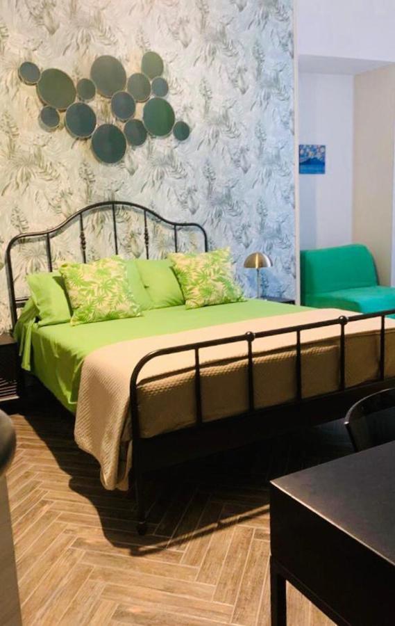 Sogno Botanico Bed & Breakfast เนเปิลส์ ภายนอก รูปภาพ