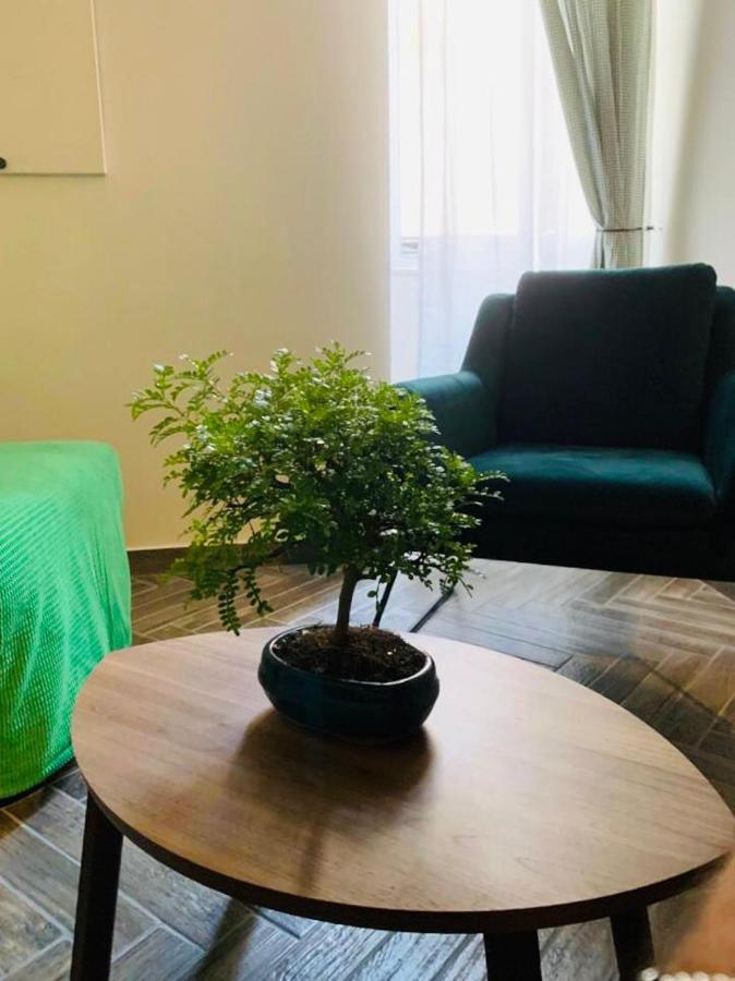 Sogno Botanico Bed & Breakfast เนเปิลส์ ภายนอก รูปภาพ